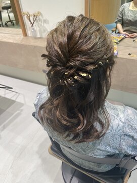 トーイ(toi.) お呼ばれヘア