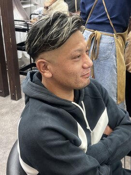 エミーバイモアムー(Emmie byMoremuu) 【青木　淳】メンズカット/フェード/ハイライト