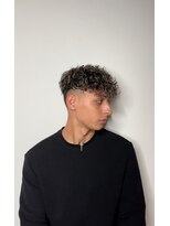 イーラ アメ村店(era)&nbsp;スペインカールパーマ/メンズ/刈り上げ/眉毛/ツイスト