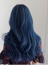 前頭ブリーチもこだわって施術させてもらっています。エフェクトブリーチというケア剤でダメージ大幅軽減!