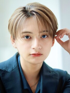 オーシャントーキョー サニー 原宿(OCEAN TOKYO Sunny) フェザーパーマセンターパートニュアンスパーマ韓国マッシュ黒髪