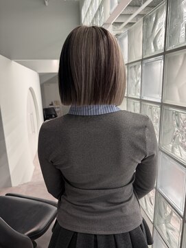 ミッシュバイアーバン(misch by urban.) ボブ/デザインカラー/プツッとボブ