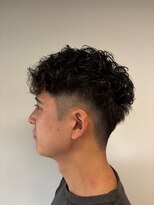 イッヒ 茅ヶ崎(IHHI)&nbsp;【王道メンズスタイル】スペインパーマ×フェードカット