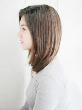 ヘアメイク ナル(hair make nalu) かきあげ前髪のストレートスタイル