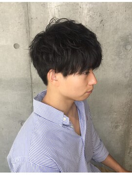 ゼンコー アオヤマ(ZENKO Aoyama) 横顔が素敵に決まるニュアンスマッシュツイストパーマ［青山]