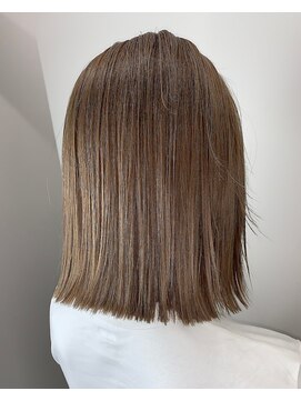 リグフクオカ(L.I.G fukuoka) 【L.I.G fukuoka】切りっぱなしボブ×フォギーベージュ