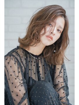 コンテナ ヘアーアンドリラックス(CONTENA Hair&Relax) 外ハネミディアムパーマ/ショコラベージュ