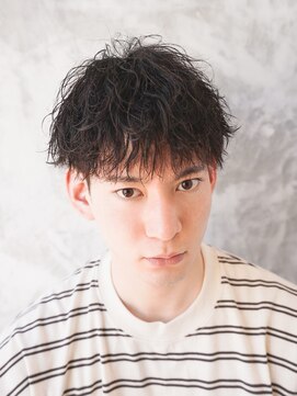 アルファ 新宿(alpha) フェザーパーマ/刈り上げセンターパート/サーフカール[新宿]