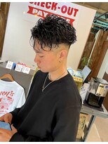 フォーコーナーズカットショップフェイビーズ 名古屋西(FourCornersCutShop favey's)&nbsp;フェード×スパイラル