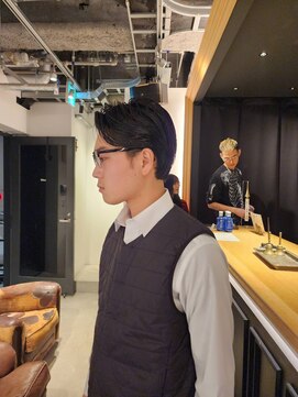 ブロック ジャポン(bloc japon) 前下がりのショートスタイル