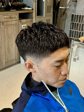 チョップチョップ(CHOP CHOP) 【船橋】20代/バーバー/フェード/クロップ/眉毛