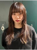 顔周りレイヤーカットくびれヘアミルクティーベージュカラー