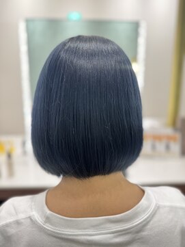 カシータフロル モゾワンダーシティ店(Casita flor) ☆ネイビーカラーボブ☆