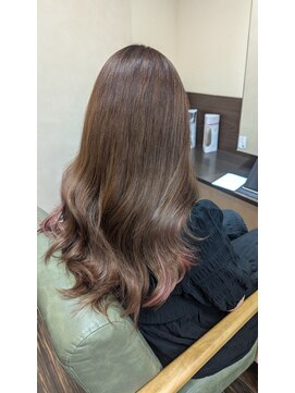 レアナ バイ ニーナ(Leana by NINA) ピンクブラウンカラーにエクステインナーカラー