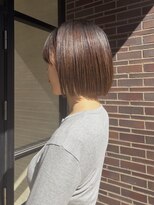 パルス ヨコハマ(PULSE yokohama)&nbsp;レイヤーボブタッセルボブ髪質改善切りっぱなし外ハネ丸顔面長