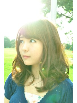 ベルシャンブル(belle chambre) #belle chambre#重めウェーブに抜け感をだしたミディ2016☆