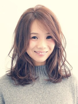 イングスジャパン(ings JAPAN) 大人抜け感セミディスタイル