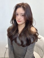 ノエシキカ(noe sikika)&nbsp;巻き髪/韓国/レイヤーカット/ダブルカラー/栄s48