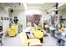 ビービータカオカ アンド ペルラ(B B TAKAOKA&ペルラ)の雰囲気(お客様の髪のクセや頭皮のお悩みにしっかりとお応えします☆彡)
