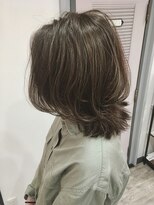 コース(CORS)&nbsp;【CORS高崎】ミディアムウルフ/ハイライト★アッシュグレージュ