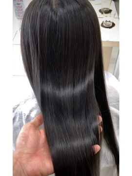 アッシュ 小岩店(Ash) 黒髪ツヤストレート