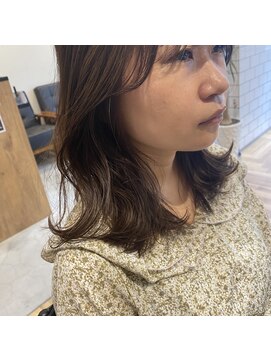 アルマヘアー(Alma hair by murasaki) ◎ミディアムスタイルのオリーブベージュ◎