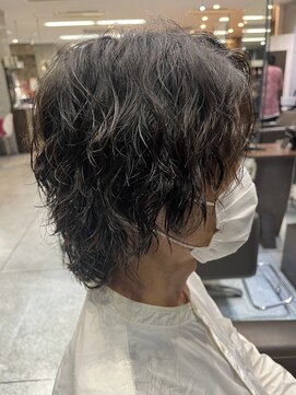 ヘアールーム プリズム(Hair room Prism) メンズ波巻きツイスト