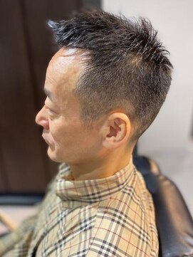バーバーバー 四谷(BARBER-BAR) 大人の刈り上げスタイル