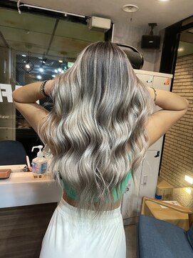 ラフ(LAFF) #黒髪#ボブルフ#ネビージュ#小顔#ワンレン