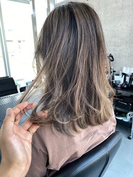 イキ 表参道(iki omotesando) 大人ガーリー/モード/チョコレート[表参道駅]