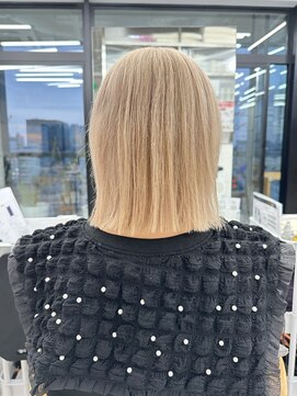 ビューナゴヤ 名駅(VIEW NAGOYA) 黒髪カタログ/ボブルフ/小顔に見せるヘア/ワンレン