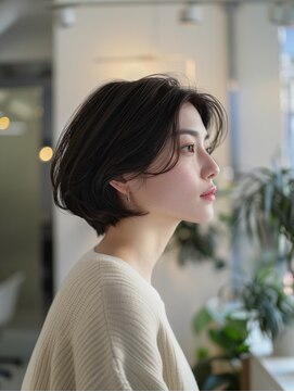 アイコニックナゴヤ(AIconic nagoya) 顔周り×大人センター分けショート