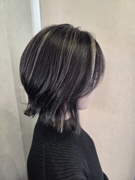 イリエヘア 川口(irier hair) くびれウルフホワイトハイライト【薬師神】