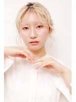 ラシェンテ エイジア 高槻(La Sente Aja) Color Lounge シアーミルクティーブロンド