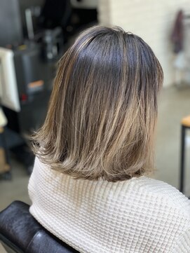 レナンダ (Reanda) バレイヤージュ風カラー