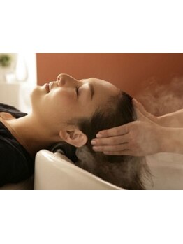 【岡町/豊中】フルフラットチェアでOganicアロマ&クリームの贅沢マッサージ♪ハリコシ・ツヤのある美髪に◎