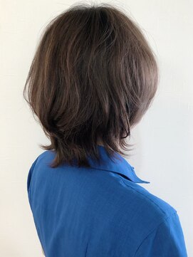 リコ(LIKO) ふんわり大人ミディ☆ボリューム/くびれシルエット/大人ヘア