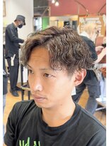 グート ヘアーメイク(gut HAIR MAKE) メンズ アップバング 波巻きパーマ