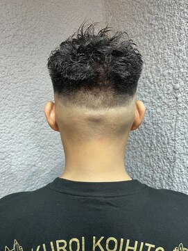 ハウル(Howl) スキンフェード/トップパーマ/アップバング