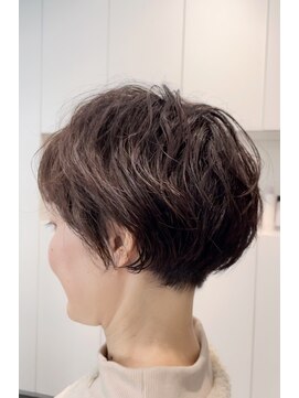 エムプラス 二子玉川(Mplus) 大人可愛いカジュアルラフパーマ　夏目サトル