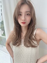 バイオレットジェム(Violet`jem)&nbsp;ブリーチなし春ベージュ外ハネシースルーロングレイヤーカット