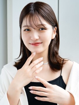 エインアンリー 表参道(AIN.ANLY.) シンプルストレートぱっつん前髪薄めバングシアーカラー大人女子