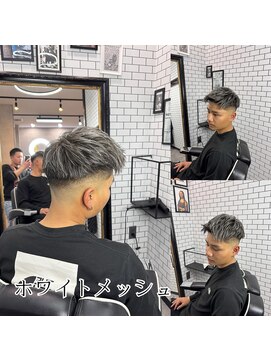 トップバイスリーナイン(TOP by THREE NINE) ホワイトメッシュ×スキンフェード