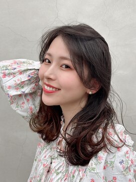 レヴィア(REVIA) レディースレイヤースタイル艶髪