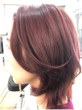 プレヴィア(PREVIA) ゆるやかなレイヤースタイル+カラー