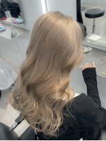 オニキス(ONYX)&nbsp;ミルクティーブロンドベージュハイトーンカラー(aya指名】