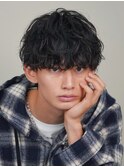 黒髪ウルフヘアマッシュ原宿波巻きスパイラルパーマメンズカット