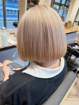 ルータス(loutus) ショートボブ