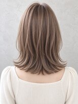 アースオーセンティック 立川店(EARTH Authentic)&nbsp;ミルクティーベージュ×ミディアムレイヤー