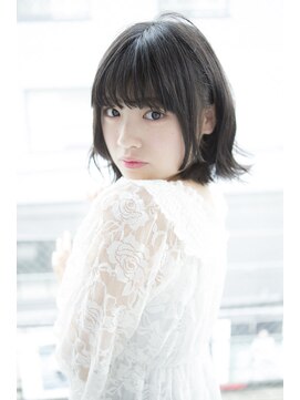 サロンドミルク 原宿(salon de MiLK) 【salon de MiLK 原宿】切りっぱなしボブ×振り向き外ハネ